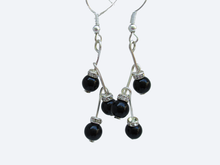 Load image into Gallery viewer, handmade pearl and crystal drop earrings, black or custom color - Pearl Earrings - Dangle Earrings - Drop Earrings - Earrings