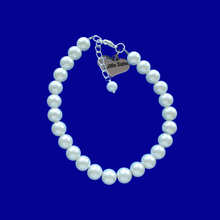 Load image into Gallery viewer, Handmade little sister pearl charm bracelet - white or custom color - Little Sister Pearl Bracelet - Sister Gift
