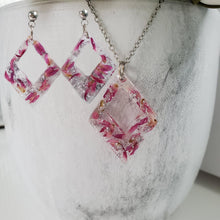Load image into Gallery viewer, Handmade real flower resin diamond shape drop necklace and earring jewelry set made with red clover flowers and silver flakes. - Flower Jewelry, Bridal Sets, Jewelry Sets