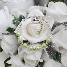 Load image into Gallery viewer, Handmade gran silver accented pearl charm bracelet, light green or custom color - New Gran Gifts - Gran Gift - Gran Present