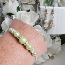 Load image into Gallery viewer, Handmade pearl and crystal bar bracelet accompanied by a pair of crystal drop earrings - light green or custom color - Bracelet Set - Bridesmaid Proposal Ideas