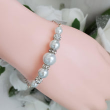 Load image into Gallery viewer, Handmade pearl and crystal bar bracelet, white or custom color - Pearl Bracelet - Dainty Bracelets - Bracelets