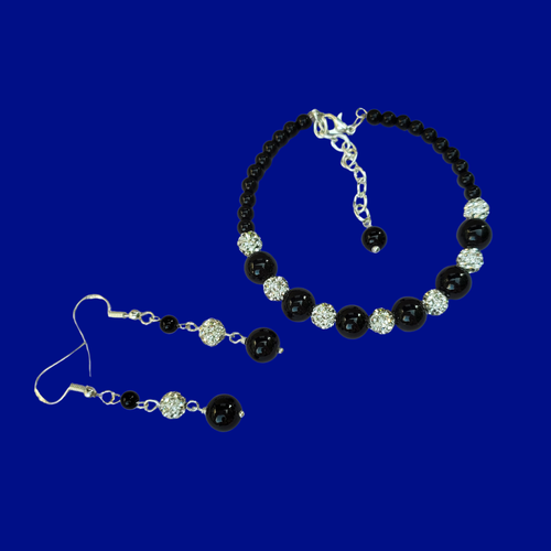 Pearl Jewelry Set - Bracelet Sets - Pearl Set, handmade pearl and crystal bracelet accompanied by a pair of drop earrings