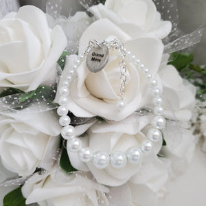 Handmade gran pearl charm bracelet, white or custom color - Gran Birthday Gifts - Gran Gift - Gran Bracelet