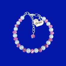 Load image into Gallery viewer, gran pearl and crystal charm bracelet