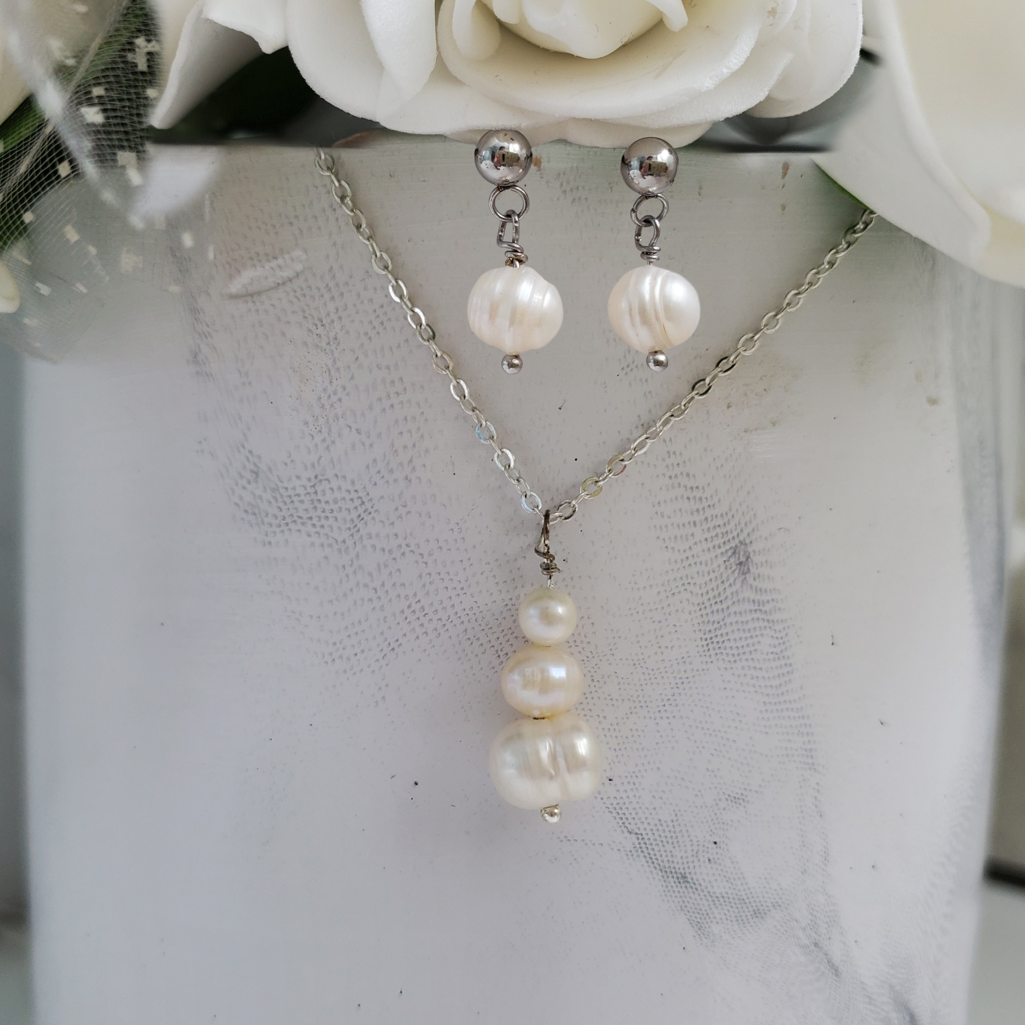 Pearl drop necklace and 2025 earrings