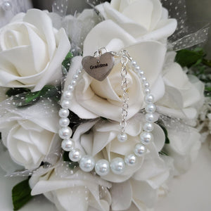 Handmade grandma pearl charm bracelet - white or custom color - Nana Pearl Bracelet - Nana Charm Bracelet - Nana Gift
