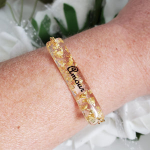 Handmade 18k personalized bar bracelet with gold flakes preserved in resin. - Amour word - Name Bracelet, Personalized Bracelet, Bracelets
