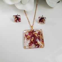 Load image into Gallery viewer, Flower Jewelry, Jewelry Sets, Flower Jewelry - Handmade resin flower square jewelry set, rose petals and gold flakes