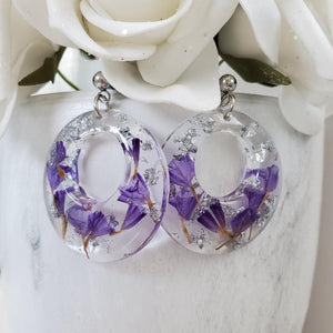Handmade real flower circle stud earrings made with purple statice and silver flakes preserved in resin. - Circle Earrings, Circle Stud Earrings, Earrings