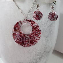 Load image into Gallery viewer, Handmade real flower circular necklace and stud earring jewelry set made with rose petals and silver flakes preserved in resin. Bridesmaid Gifts, Flower Jewelry, Jewelry Sets