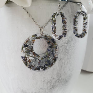 Handmade real flower circular pendant necklace accompanied by a pair of oval stud drop earrings made with lavender petals and silver flakes preserved in resin. Resin Flower Jewelry, Bridal Sets, Jewelry Sets