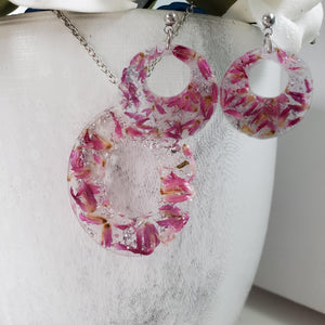 Handmade real flower oval pendant necklace accompanied by a pair of circular stud earrings made with red clover flowers and silver leaf preserved in resin. - Pressed Flower Jewelry, Flower Jewelry, Jewelry Sets