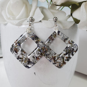 Handmade real flower diamond shape dangling drop stud earrings made with lavender petals and silver leaf preserved in resin. - Flower Earrings, Pink Earrings, Flower Jewelry