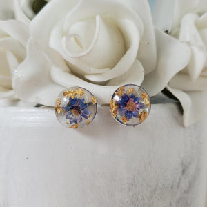 Handmade tiny real flower stud earrings preserved in resin. - blue and gold - Flower Post Earrings, Resin Earrings, Round Earrings