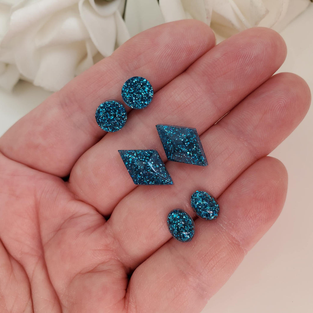 Handmade geometric glitter stud earrings, flat back round - rectangle - oval - blue or custom color - Geometric Earrings, Stud Earrings, Earrings
