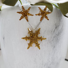 Load image into Gallery viewer, Handmade snowflake drop necklace accompanied by a pair of stud earrings made with glitter preserved in resin. gold or custom color - Snowflake Necklace Set - Winter Jewelry - Jewelry Sets